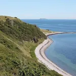 6 Person In Knebel Сasa de vacaciones Ørby