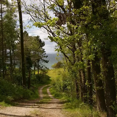 6 Person In Knebel *