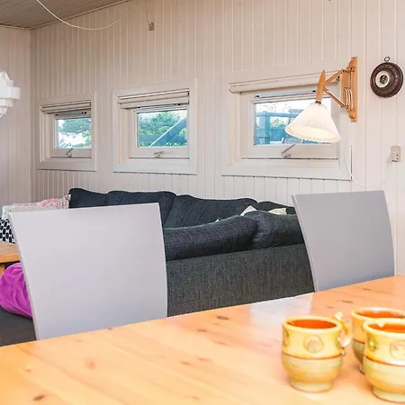 Дом отдыха 6 Person In Knebel Ёрбю