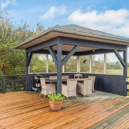 6 Person In Knebel * Ёрбю