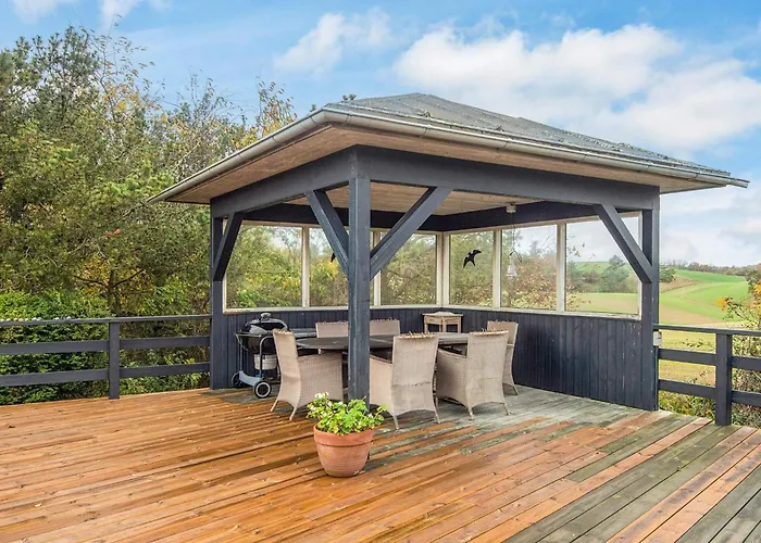 6 Person In Knebel * Ёрбю