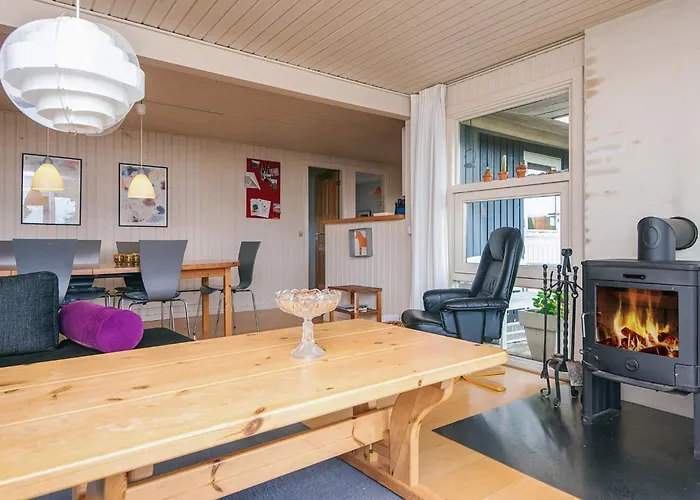 6 Person In Knebel Ёрбю